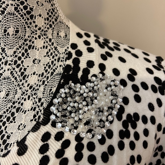 Tuzzi Cardigan (Size 10/Medium) - Picture 2 of 9